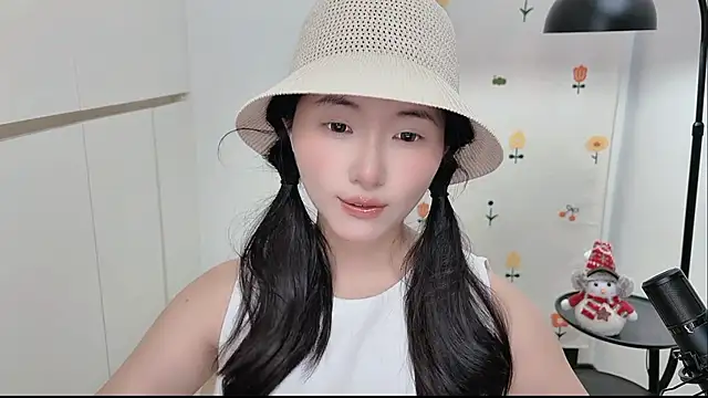 Rosalind xixi online show from 05-30-26, 02:03