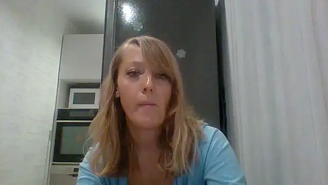 Snapshot of Vexxaa chatting on 01-17-26, 08:01 Vexxaa online show from 01-17-26, 08:01