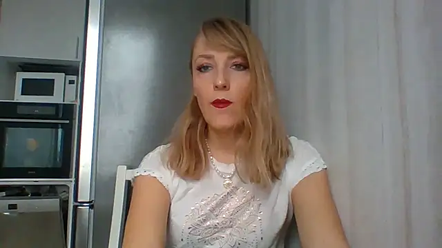 Snapshot of Vexxaa chatting on 02-24-26, 12:58 Vexxaa online show from 02-24-26, 12:58