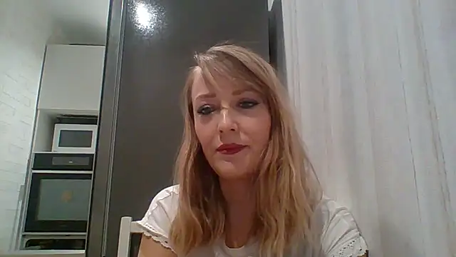 Snapshot of Vexxaa chatting on 03-04-26, 04:02 Vexxaa online show from 03-04-26, 04:02