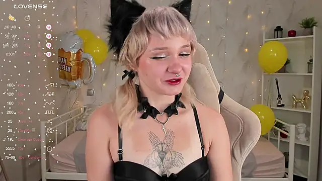 Tori Cutie online show from 10-01-25, 12:05