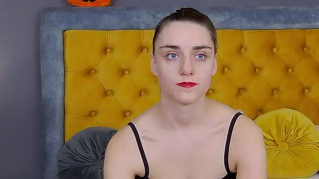 Jessica White  online show from 11-05-25, 04:01