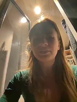 Snapshot of IsabellaEtha chatting on 09-20-25, 11:28 IsabellaEtha online show from 09-20-25, 11:28