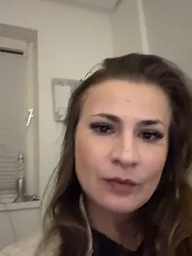 IsabellaEtha online show from 11-25-25, 10:54