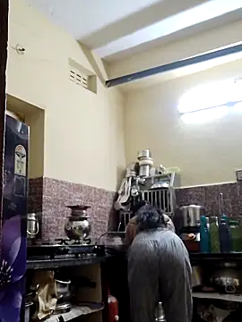 yelmaji91 online show from 12-16-25, 05:45