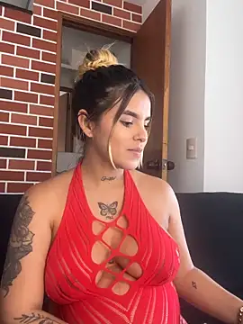 Snapshot of Ye_si chatting on 09-17-25, 07:59 Ye si online show from 09-17-25, 07:59