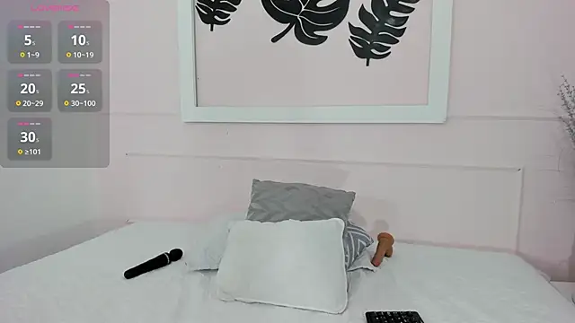 azaharaaa  online show from 09-11-25, 11:43