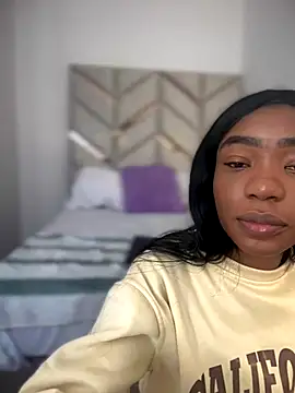 AlanaDoll online show from 11-25-25, 02:28