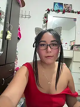 Snapshot of saranghae_ chatting on 10-28-25, 03:10 saranghae online show from 10-28-25, 03:10