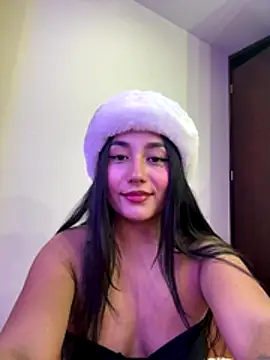 Snapshot of saranghae_ chatting on 12-18-25, 01:55 saranghae online show from 12-18-25, 01:55