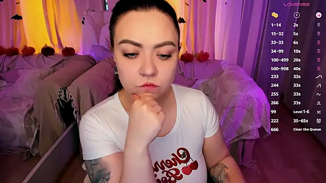 ashton heidii online show from 10-28-25, 10:56