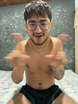 Snapshot of DanteRushh chatting on 09-28-25, 05:35 DanteRushh online show from 09-28-25, 05:35