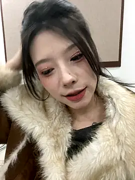 Snapshot of yuanyuanzi99 chatting on 11-29-25, 07:17 yuanyuanzi99 online show from 11-29-25, 07:17