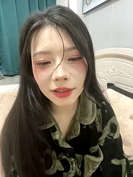 Snapshot of yuanyuanzi99 chatting on 12-13-25, 07:53 yuanyuanzi99 online show from 12-13-25, 07:53