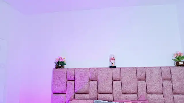 Snapshot of ScarlettLuxe chatting on 11-13-25, 12:37 ScarlettLuxe online show from 11-13-25, 12:37