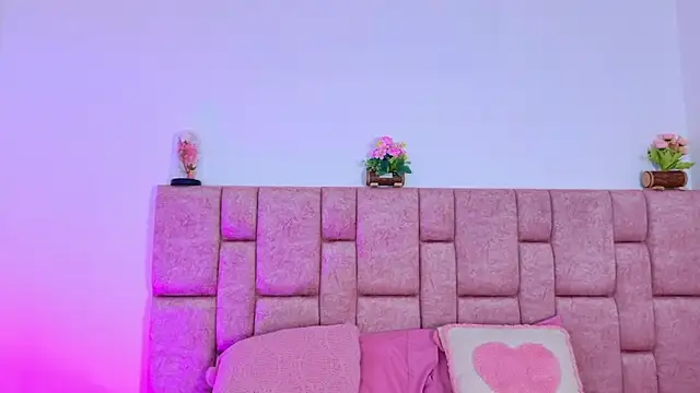 Snapshot of ScarlettLuxe chatting on 11-27-25, 12:51 ScarlettLuxe online show from 11-27-25, 12:51