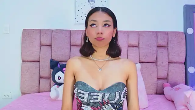 Snapshot of ScarlettLuxe chatting on 03-11-26, 08:04 ScarlettLuxe online show from 03-11-26, 08:04