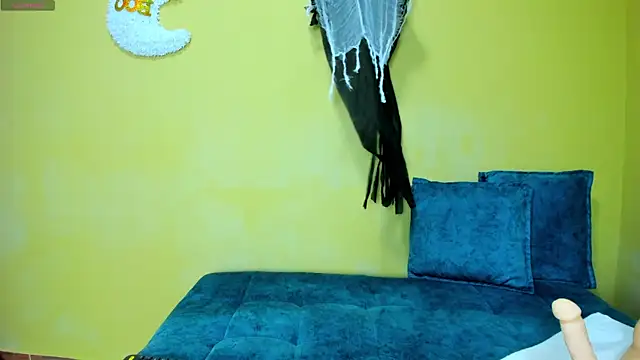 Snapshot of loreen_grey chatting on 11-01-25, 08:11 loreen grey online show from 11-01-25, 08:11