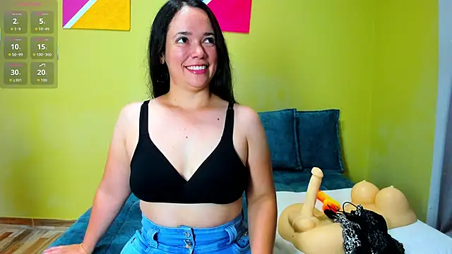 Snapshot of loreen_grey chatting on 11-02-25, 08:22 loreen grey online show from 11-02-25, 08:22