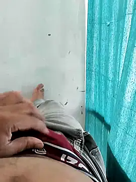 Snapshot of hunk28_6 chatting on 09-21-25, 06:37 hunk28 6 online show from 09-21-25, 06:37