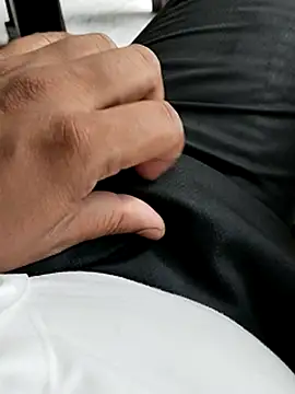 Snapshot of hunk28_6 chatting on 10-06-25, 08:12 hunk28 6 online show from 10-06-25, 08:12