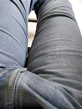 Snapshot of hunk28_6 chatting on 10-26-25, 07:03 hunk28 6 online show from 10-26-25, 07:03