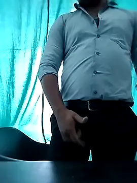 Snapshot of hunk28_6 chatting on 11-09-25, 08:45 hunk28 6 online show from 11-09-25, 08:45