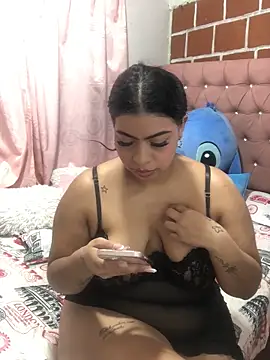 Rachellcooperrr online show from 12-17-25, 11:55