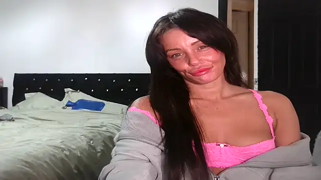 Snapshot of OliviaRyan22 chatting on 02-22-26, 05:08 OliviaRyan22 online show from 02-22-26, 05:08