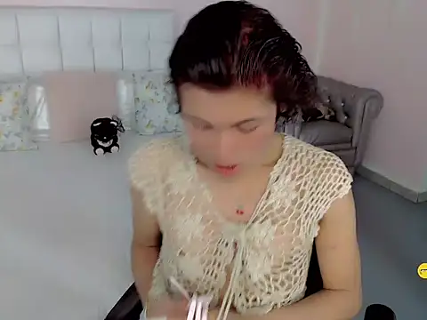 nathalialoes1 online show from 11-17-25, 07:19