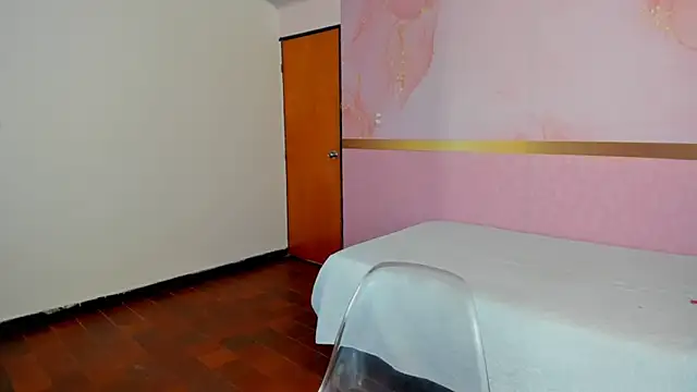 milk candy18 online show from 09-17-25, 12:18