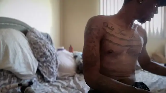 Snapshot of BBCGottii chatting on 11-28-25, 10:01 BBCGottii online show from 11-28-25, 10:01