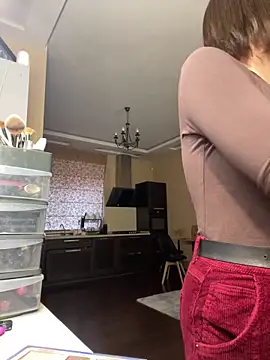 Miranda Kerry online show from 10-15-25, 06:24