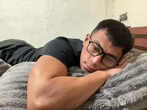 PinooyMilker online show from 12-19-25, 01:51