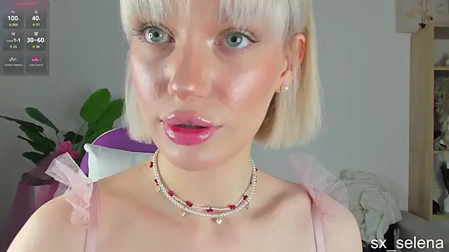 Ice Strawberry online show from 03-27-26, 03:12