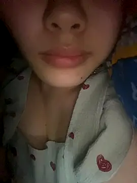 Snapshot of Xu_Xubaby chatting on 10-12-25, 07:46 Xu Xubaby online show from 10-12-25, 07:46