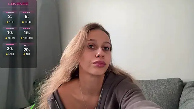 Snapshot of dan_diana chatting on 11-04-25, 11:53 dan diana online show from 11-04-25, 11:53