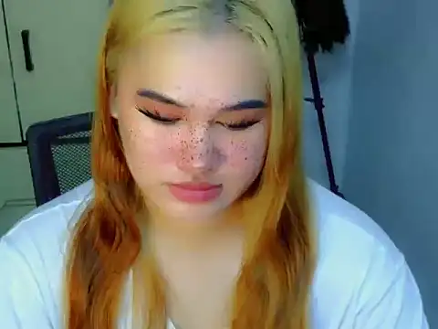 Snapshot of Annierose_ts chatting on 01-13-26, 10:04 Annierose ts online show from 01-13-26, 10:04