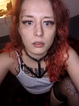 Snapshot of marijacucu chatting on 10-18-25, 07:58 marijacucu online show from 10-18-25, 07:58