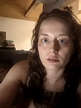 Snapshot of marijacucu chatting on 10-28-25, 09:17 marijacucu online show from 10-28-25, 09:17