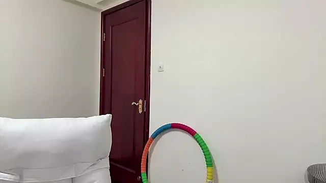 Nicole-13 online show from 04-06-26, 01:14