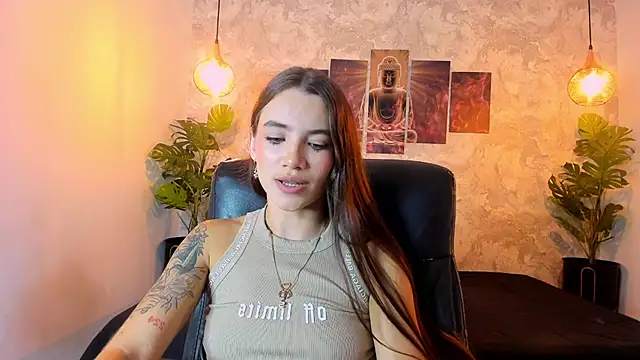 aitana baker  online show from 11-29-25, 08:01