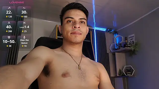 Bastian MCcormick online show from 11-10-25, 01:43