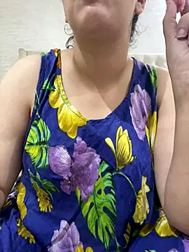 Snapshot of Bold-arabic-vibes chatting on 10-22-25, 05:45 Bold-arabic-vibes online show from 10-22-25, 05:45