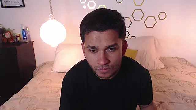 Snapshot of Provincute chatting on 10-06-25, 02:31 Provincute online show from 10-06-25, 02:31