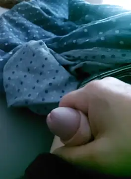 Snapshot of nikfu274 chatting on 10-06-25, 07:17 nikfu274 online show from 10-06-25, 07:17