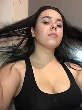 Snapshot of CutieMarine chatting on 11-23-25, 10:42 CutieMarine online show from 11-23-25, 10:42