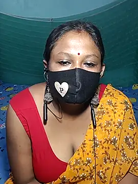 Snapshot of Hotty-rosni chatting on 09-19-25, 10:54 Hotty-rosni online show from 09-19-25, 10:54