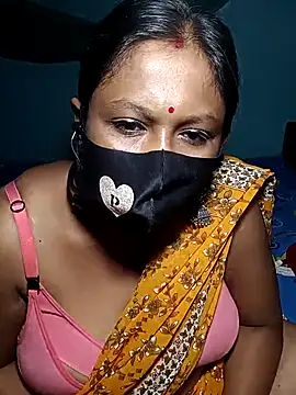 Snapshot of Hotty-rosni chatting on 09-20-25, 10:33 Hotty-rosni online show from 09-20-25, 10:33