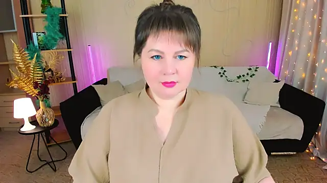 Snapshot of CrystaalStaar chatting on 01-16-26, 07:40 CrystaalStaar online show from 01-16-26, 07:40